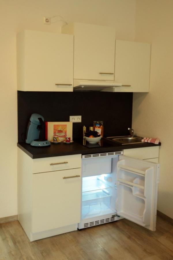 Unique Zentrale Moderne 2 Zimmer Wohnung Nahe Dem Park Филлинген-Швеннинген Экстерьер фото